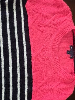 Gap Striped Crew Neck Sweater Pink & Navy Medium Like New
